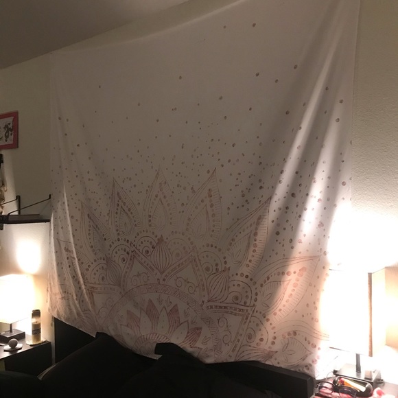 Wall Tapestry - Picture 2 of 4